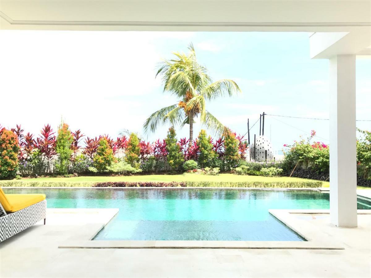 Villa Putih Lovina Екстериор снимка